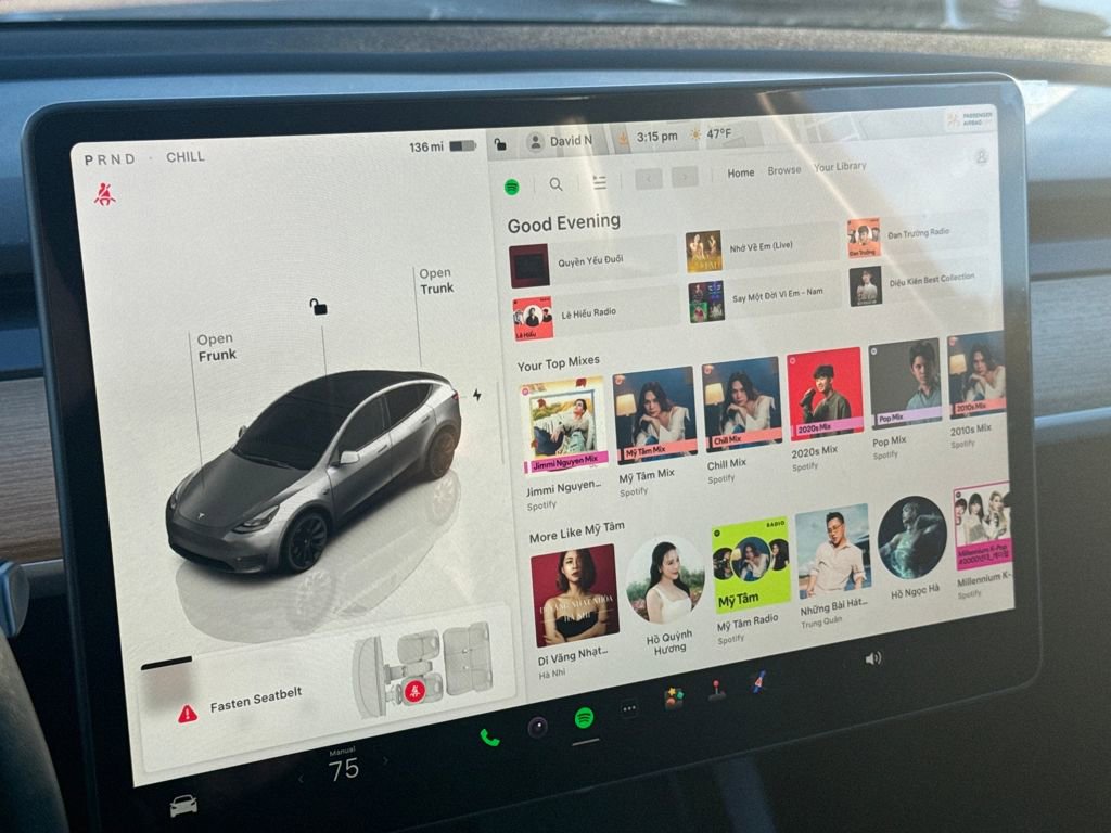 Used 2025 Tesla Model Y Long Range image 26