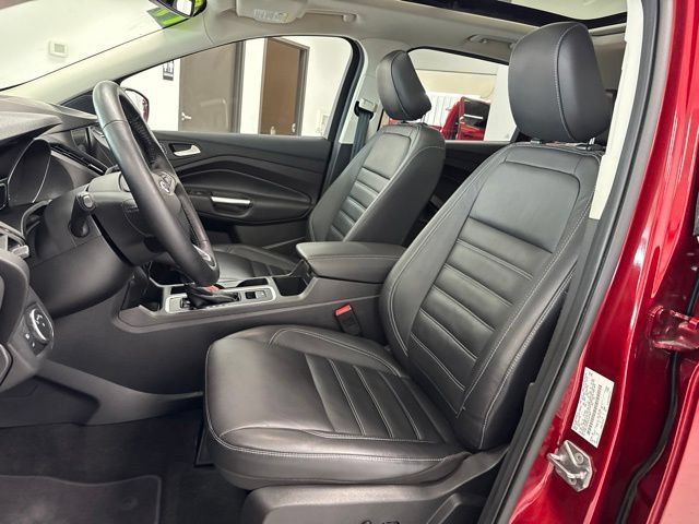 Used 2019 Ford Escape Titanium AWD/4WD image 19