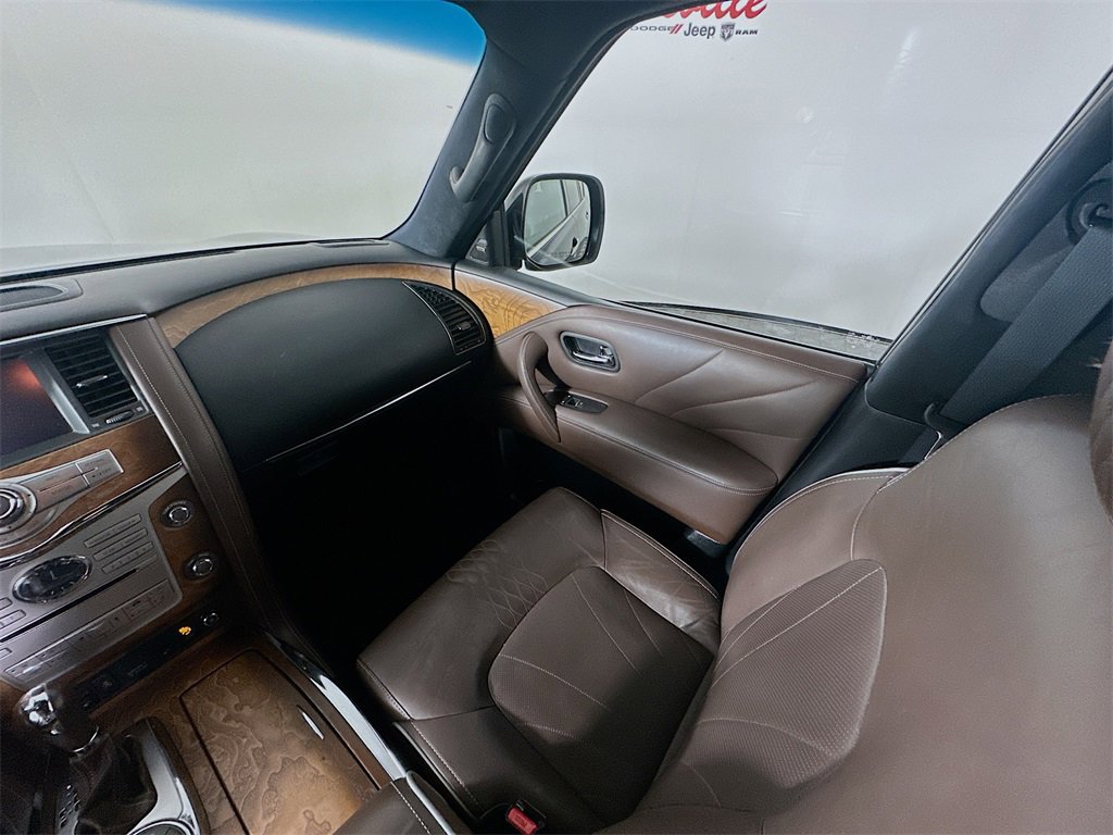 Used 2016 INFINITI QX80 Limited w/ All Season Package image 11