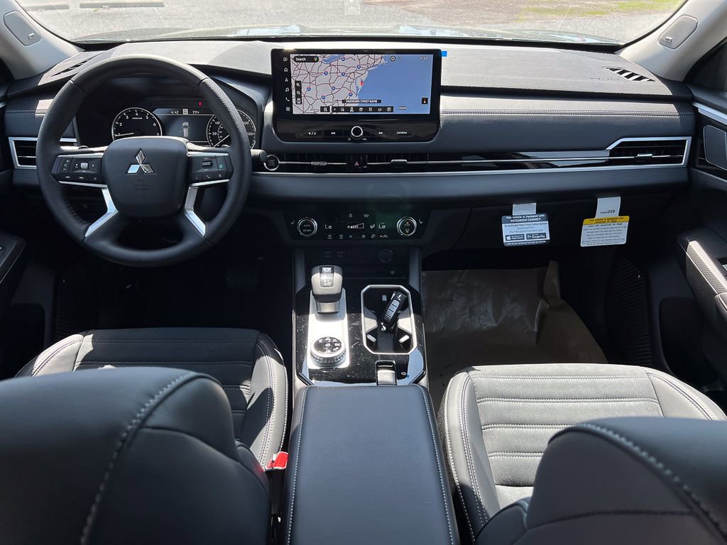 New 2026 Mitsubishi Outlander SE image 32