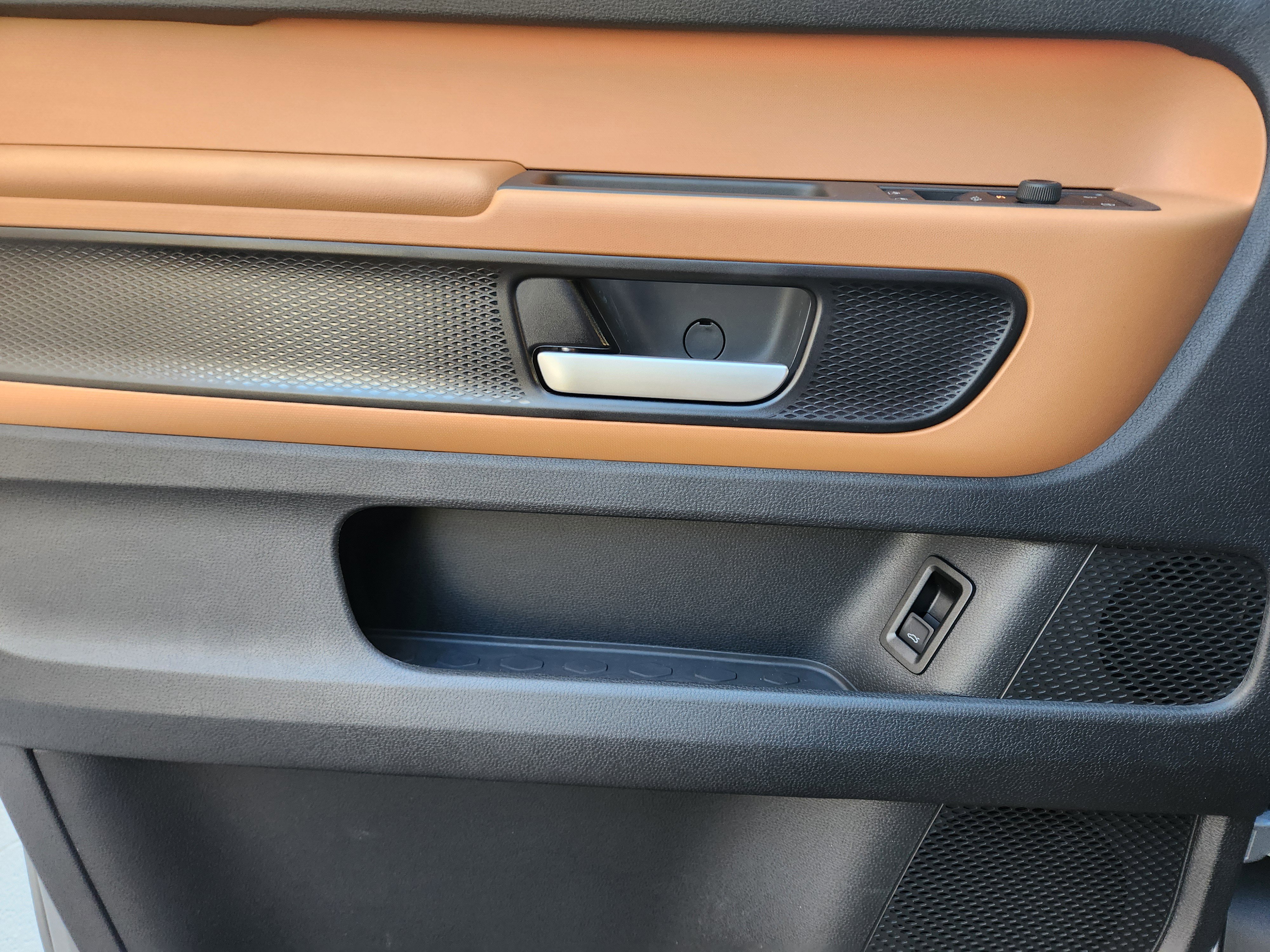 New 2025 Volkswagen ID. Buzz Pro S image 17