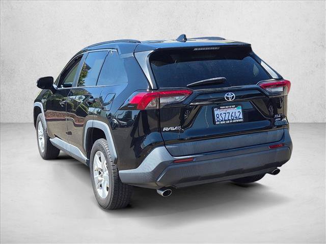 Used 2019 Toyota RAV4 XLE AWD/4WD image 7