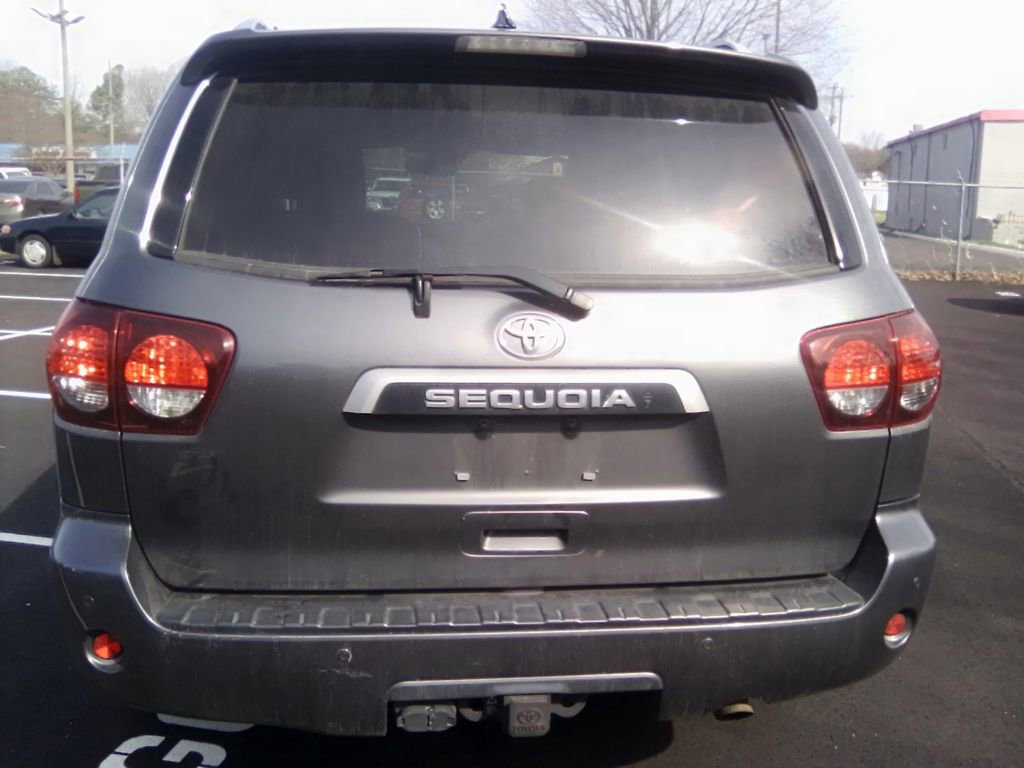 Used 2021 Toyota Sequoia Platinum image 7
