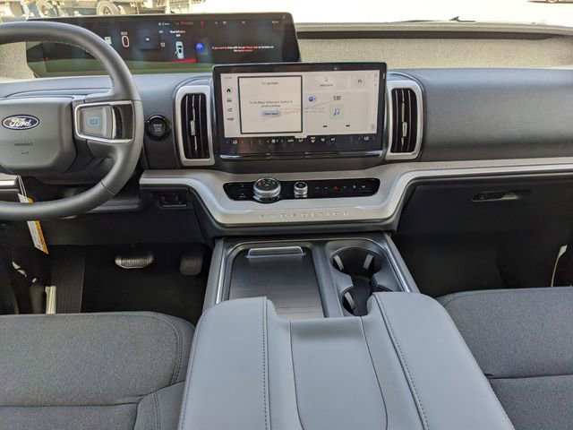 New 2026 Ford Expedition Active RWD image 16
