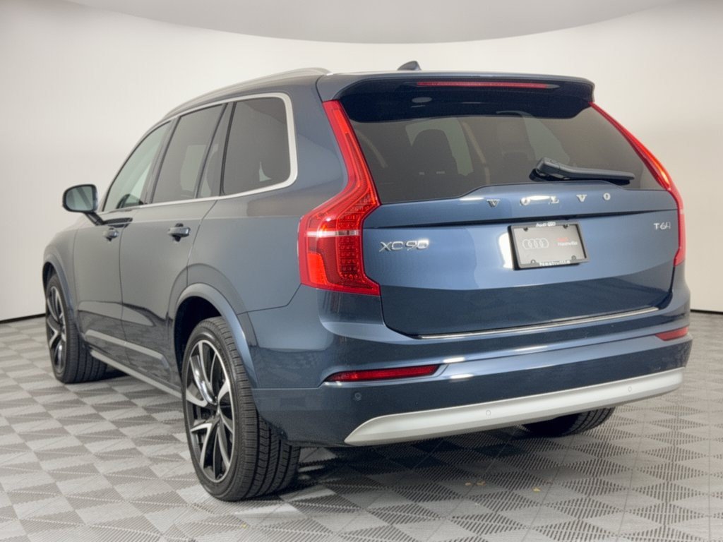 Used 2022 Volvo XC90 T6 Momentum w/ Advanced Package AWD/4WD image 3