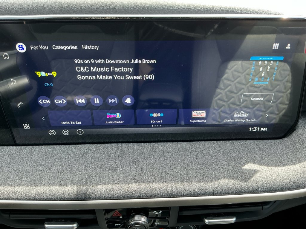 New 2027 Nissan Kicks SV w/ Cold Weather Package FWD image 18