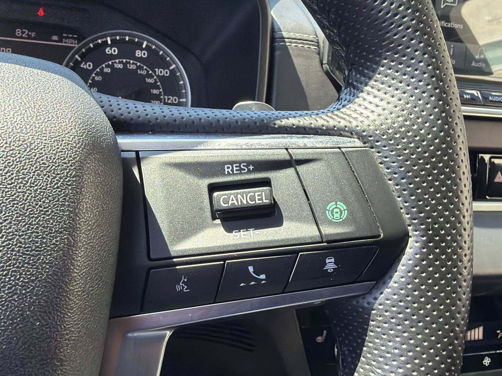 Used 2024 Mitsubishi Outlander FWD image 18