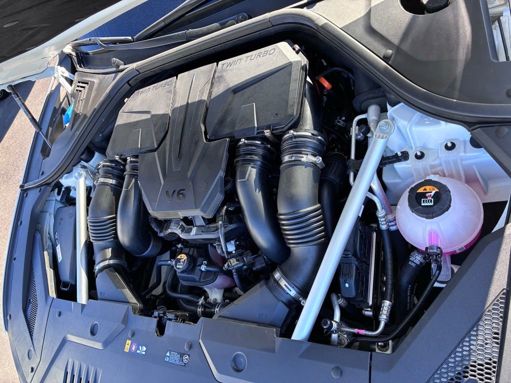 Used 2025 Genesis GV70 3.5T Sport w/ Sport Advanced Package image 9