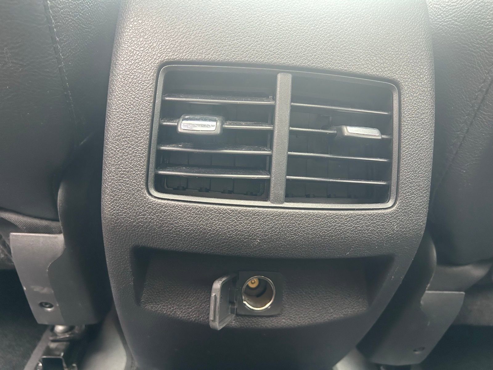 Used 2013 Ford Edge Limited image 22