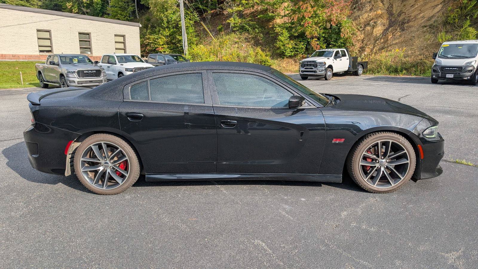 Used 2016 Dodge Charger R/T Scat Pack RWD image 2