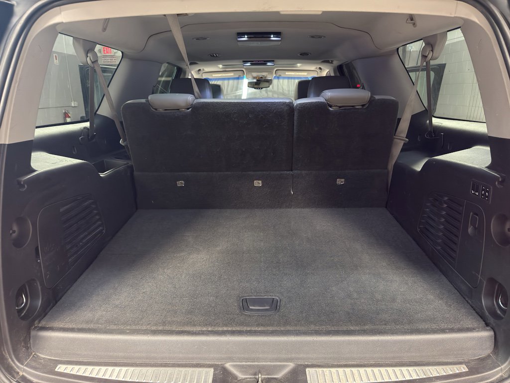 Used 2015 Chevrolet Suburban LT w/ Luxury Package image 33