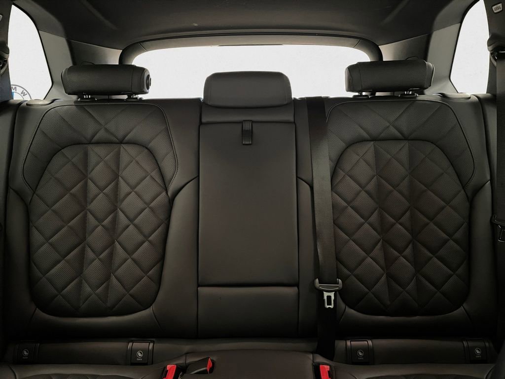 New 2026 BMW X5 M60i image 11