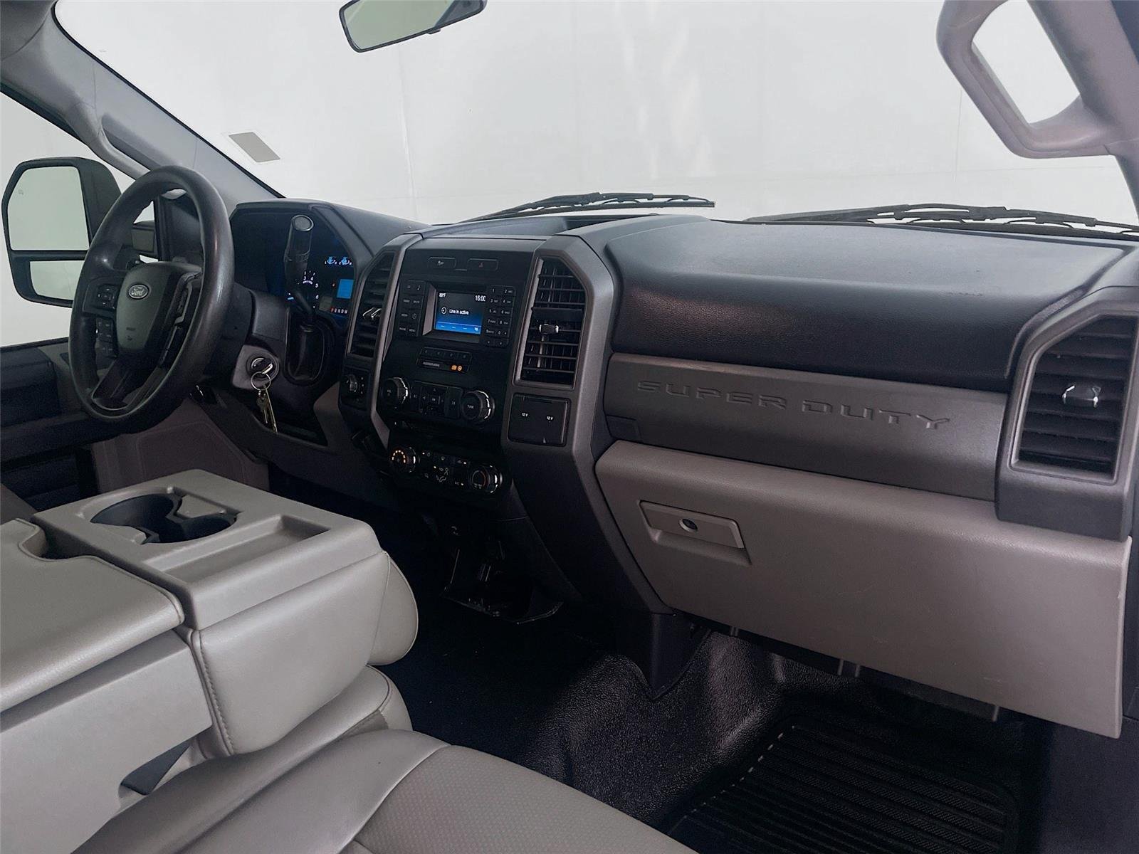 Used 2018 Ford F250 XL w/ Power Equipment Group AWD/4WD image 27