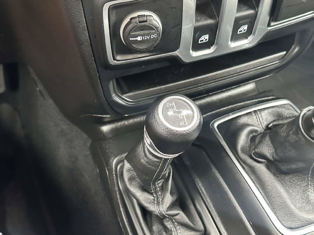 Used 2024 Jeep Wrangler Sport AWD/4WD image 28