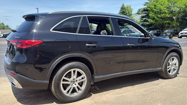 Certified 2025 Mercedes-Benz GLC 300 4MATIC image 3