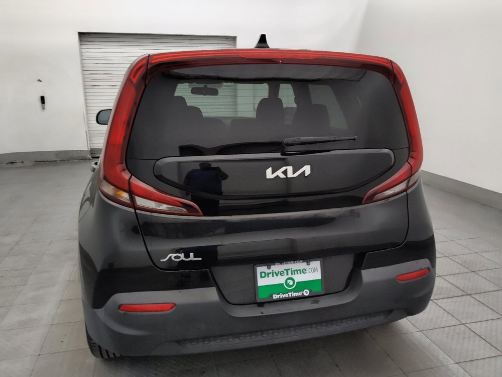 Used 2022 Kia Soul LX FWD image 6