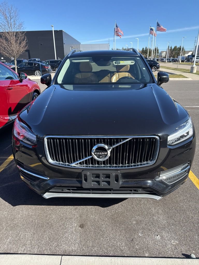 Used 2016 Volvo XC90 T6 Momentum w/ Momentum Plus Package image 2