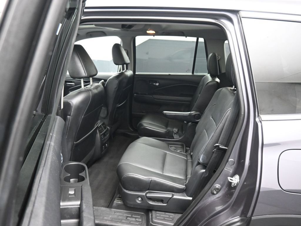 Used 2019 Honda Pilot Elite image 36