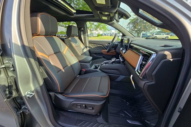 New 2026 GMC Canyon AT4 w/ Technology Plus Package AWD/4WD image 29