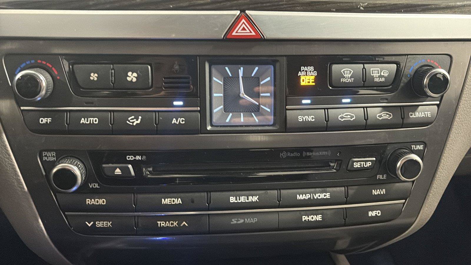 Used 2015 Hyundai Genesis 3.8 RWD image 18
