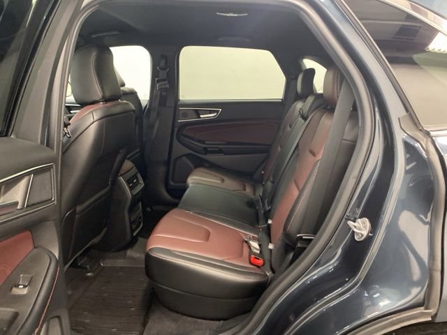 Used 2022 Ford Edge Titanium w/ Equipment Group 301A AWD/4WD image 19