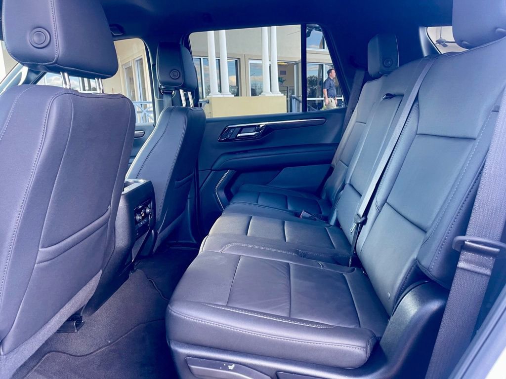 Used 2025 Chevrolet Tahoe LT image 12
