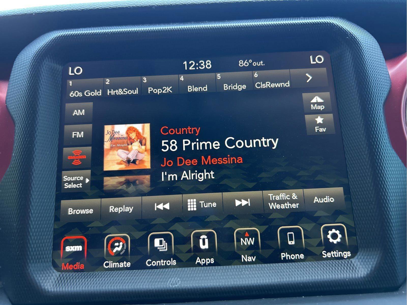 Used 2022 Jeep Wrangler Rubicon AWD/4WD image 29