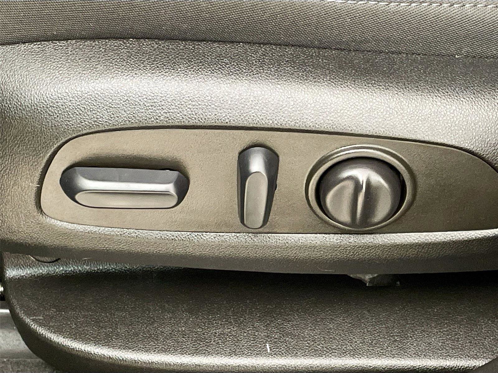 Used 2022 Chevrolet Blazer LT w/ LPO, Floor Liner Package image 19