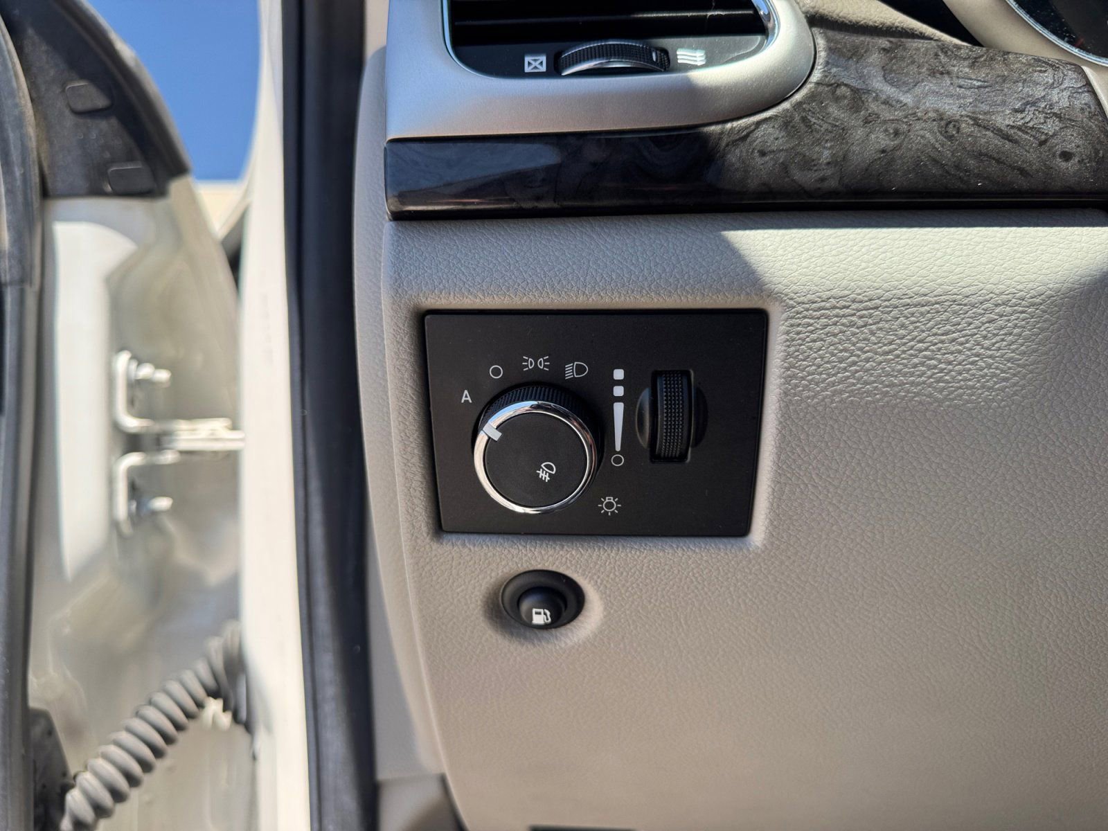 Used 2011 Jeep Grand Cherokee Laredo RWD image 20