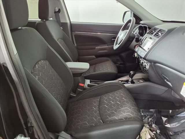 Used 2024 Mitsubishi Outlander Sport ES AWD/4WD image 9