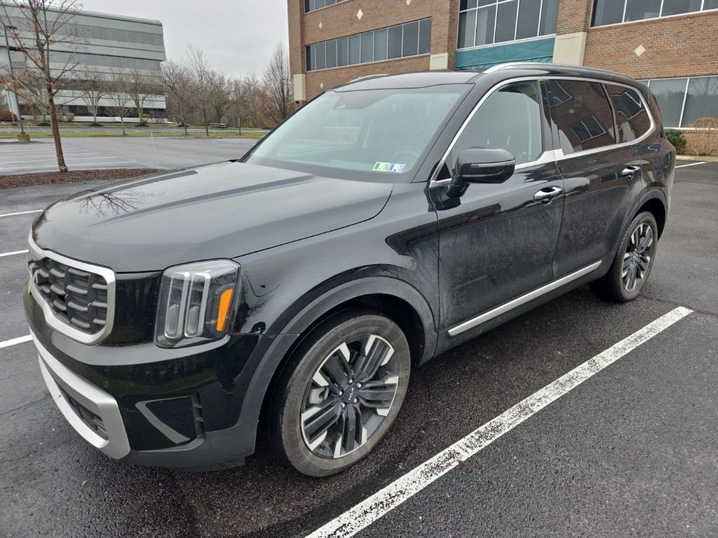 Used 2023 Kia Telluride SX image 3