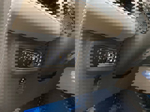 Used 2025 Lincoln Nautilus Reserve image 13