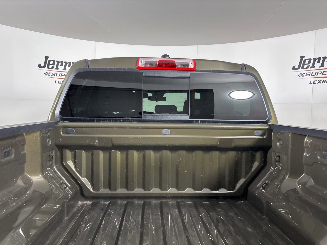 Used 2025 GMC Canyon Elevation image 22