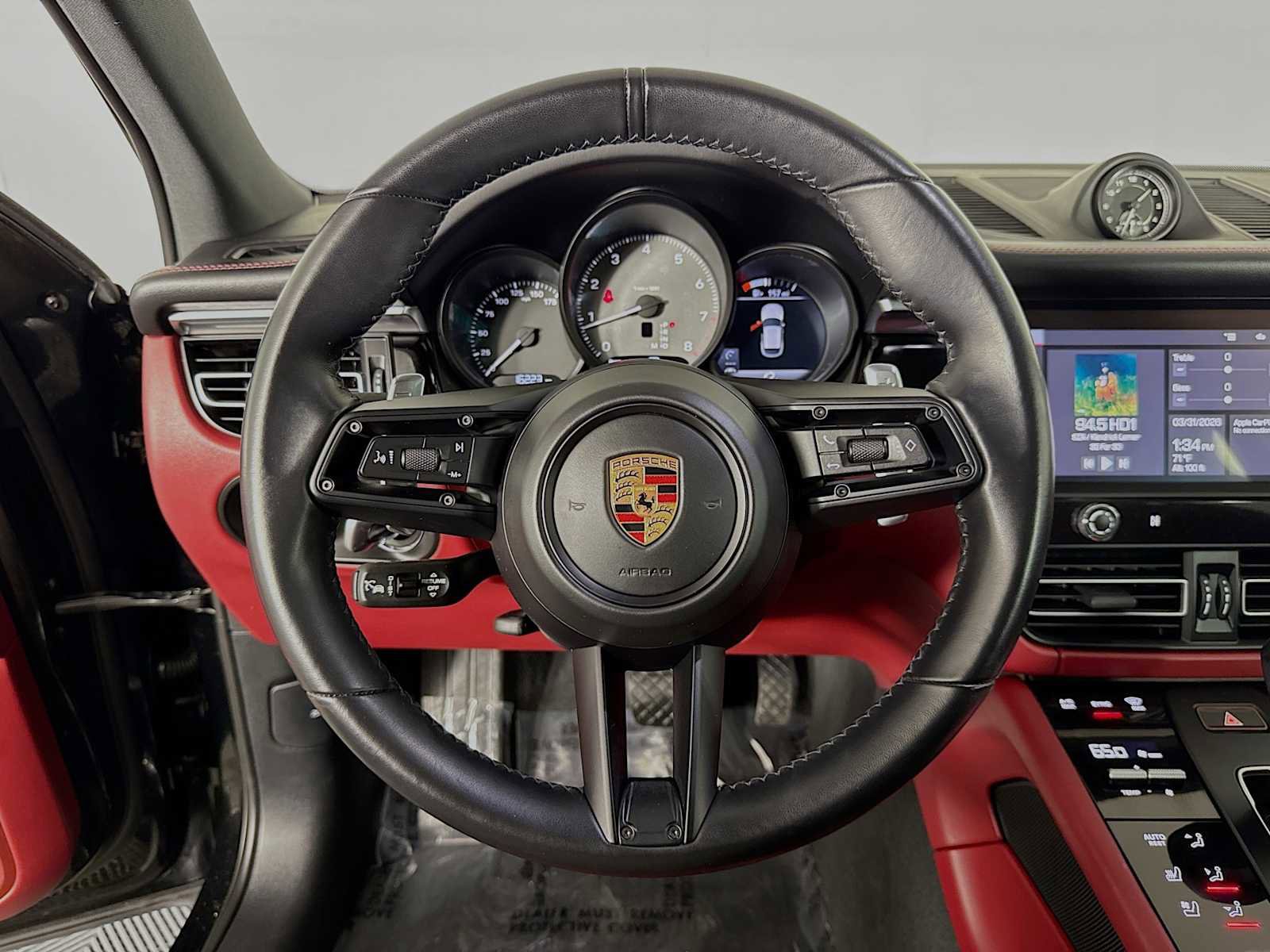 Used 2024 Porsche Macan S image 12