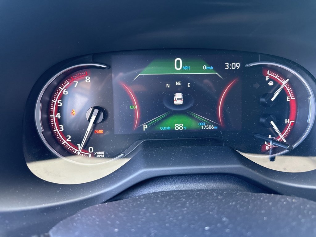 Used 2025 Toyota RAV4 LE image 22