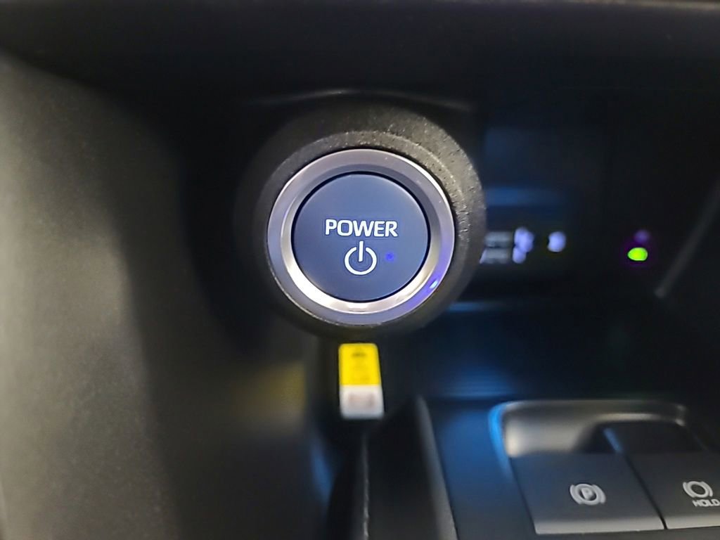 Used 2021 Toyota Venza LE AWD/4WD image 33