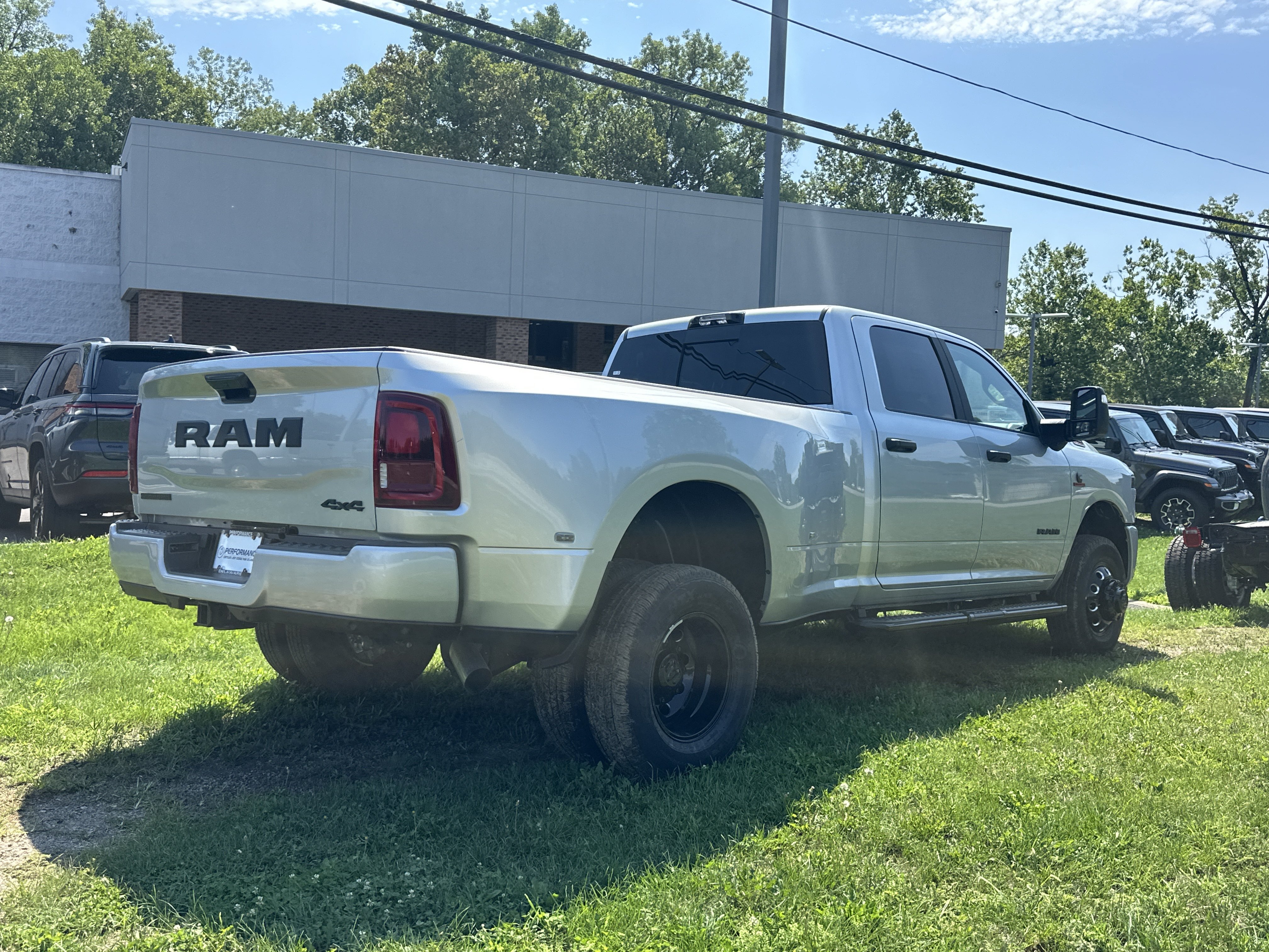 New 2026 RAM 3500 Big Horn AWD/4WD image 16