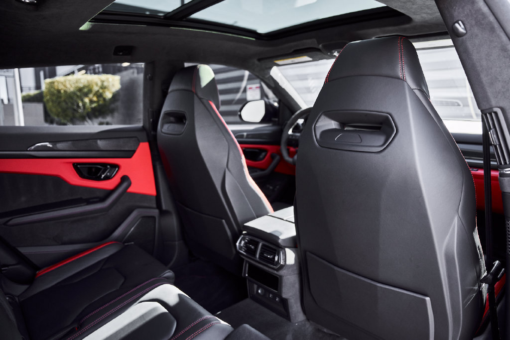 Used 2025 Lamborghini Urus S AWD/4WD image 39