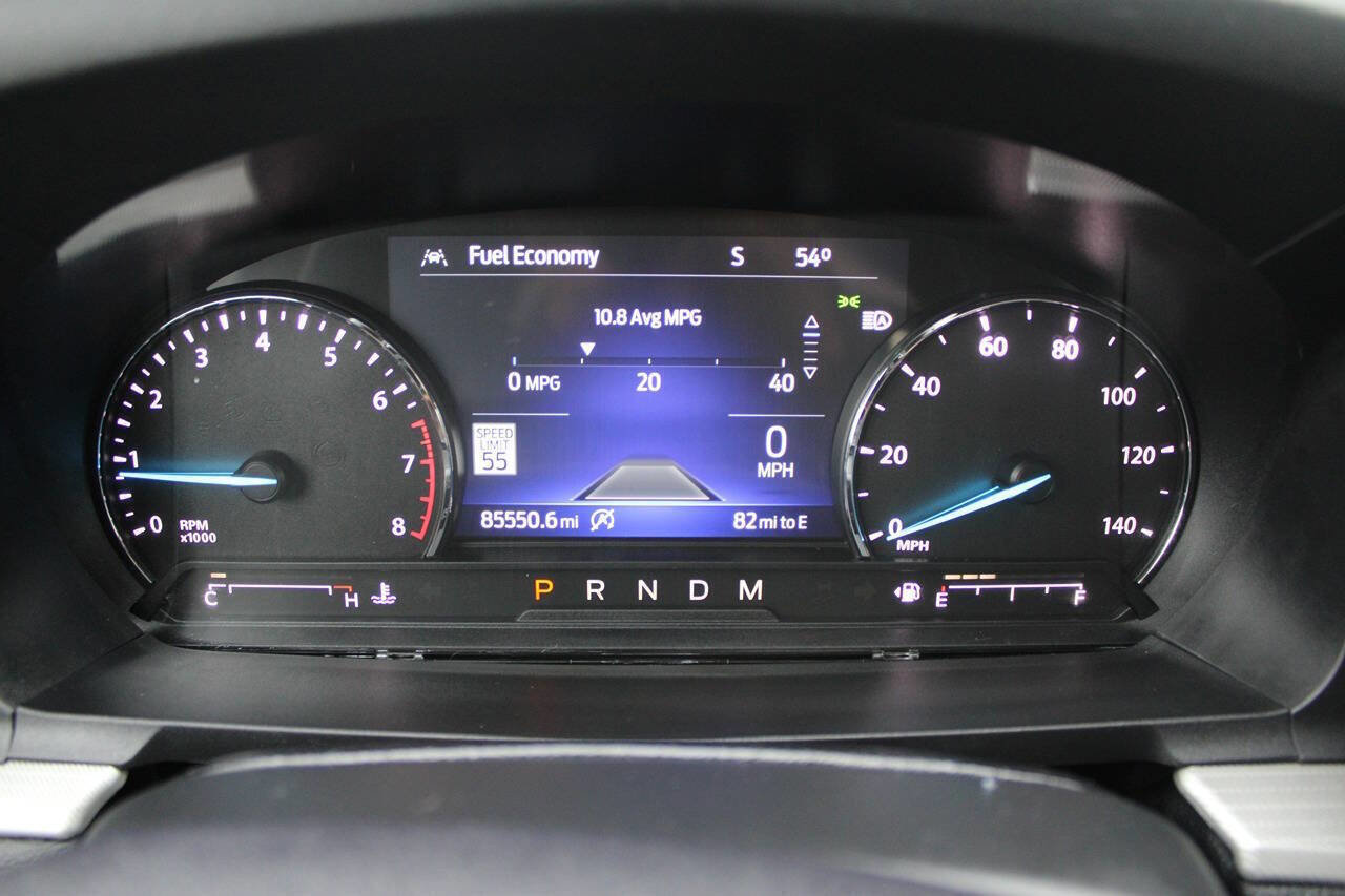 Used 2020 Ford Explorer XLT w/ Equipment Group 202A AWD/4WD image 14