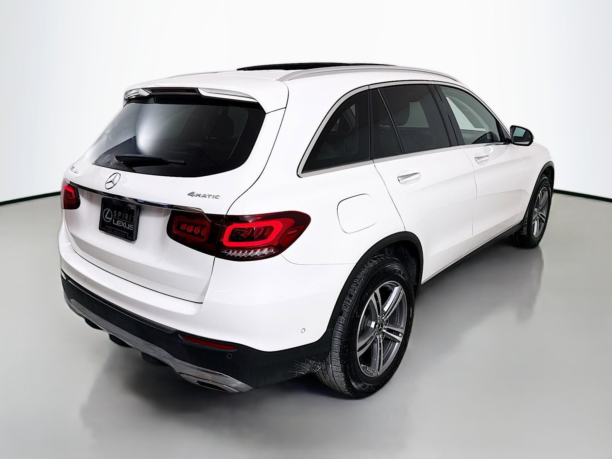 Used 2022 Mercedes-Benz GLC 300 4MATIC image 7