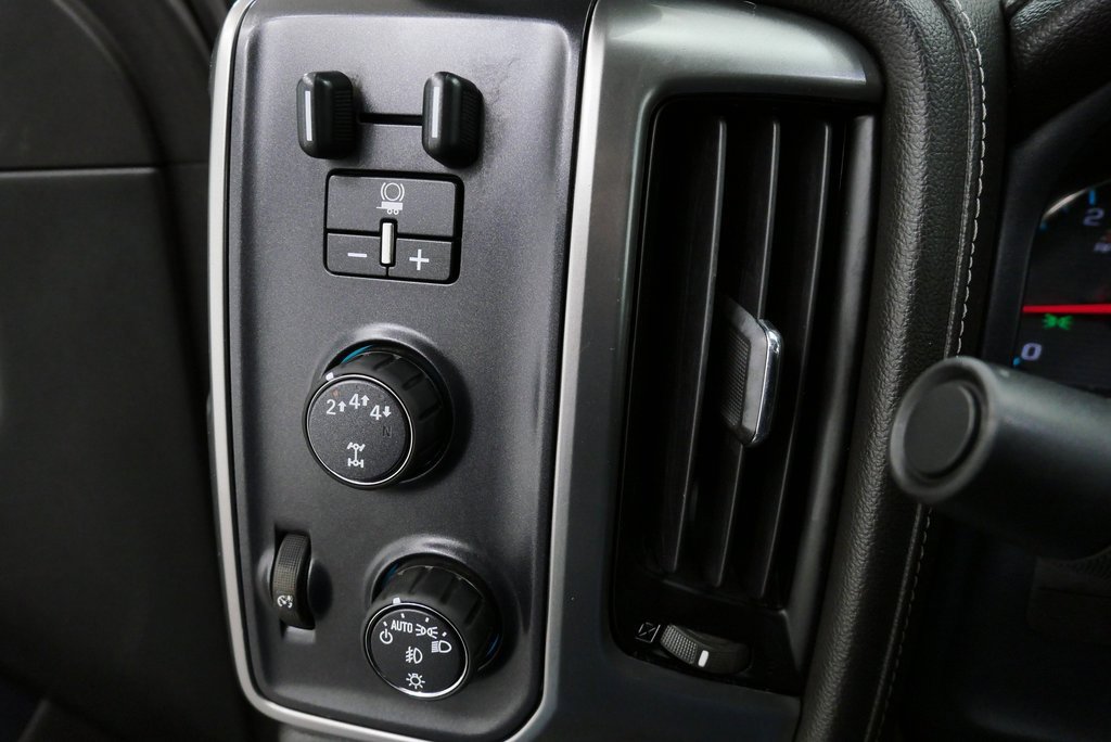 Used 2018 Chevrolet Silverado 2500 LTZ w/ Duramax Plus Package image 28