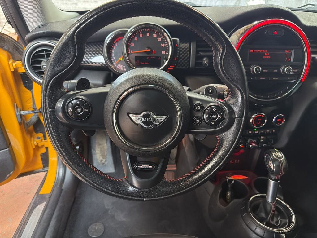Used 2014 MINI Cooper S image 16