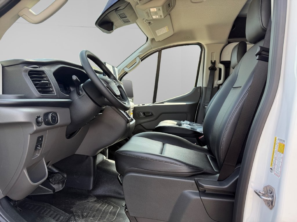 New 2026 Ford Transit 150 Low Roof RWD image 9