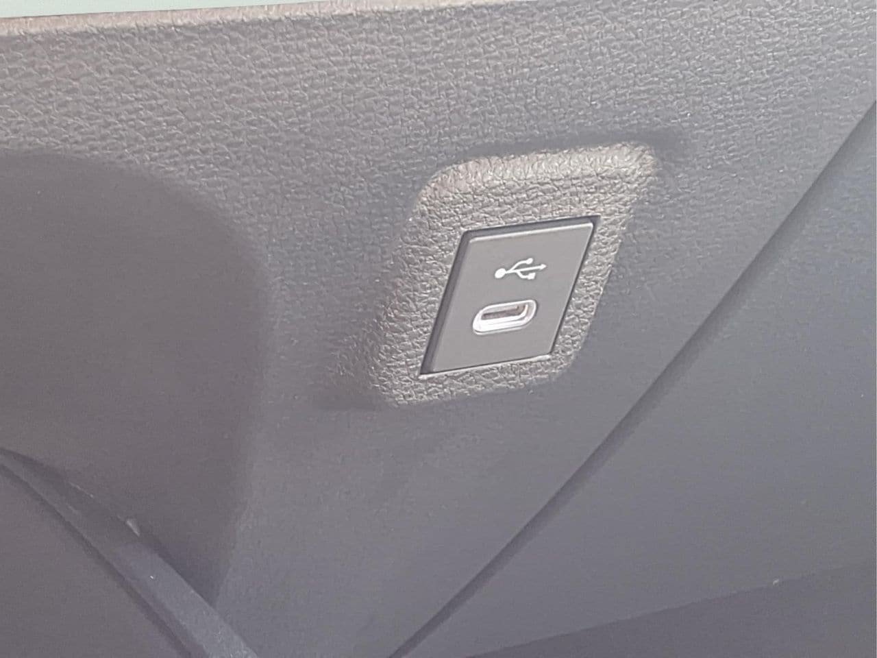 Used 2026 Toyota Corolla SE FWD image 16