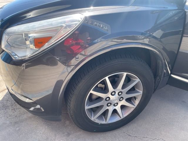 Used 2015 Buick Enclave Leather image 2