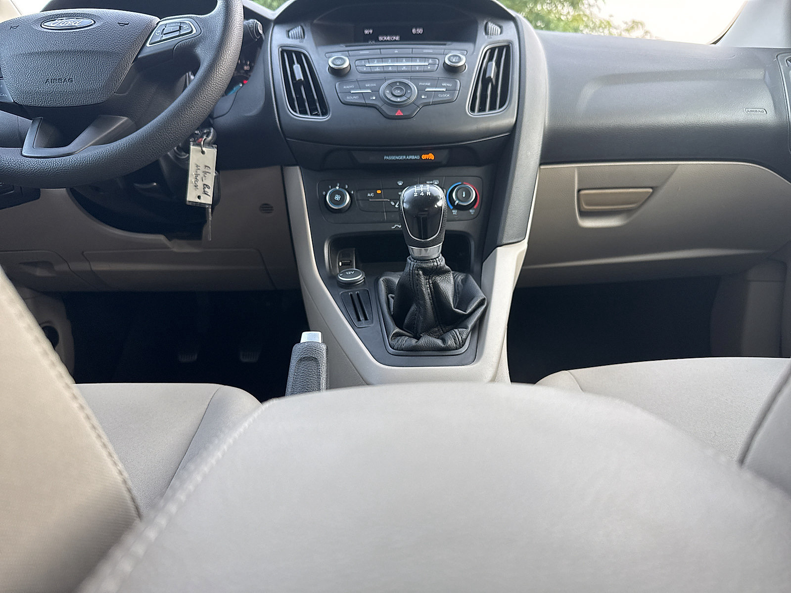 Used 2016 Ford Focus SE w/ SE Power Seat Package FWD image 50