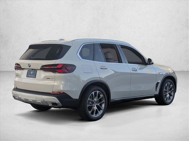 New 2026 BMW X5 xDrive40i w/ Climate Comfort Package image 2