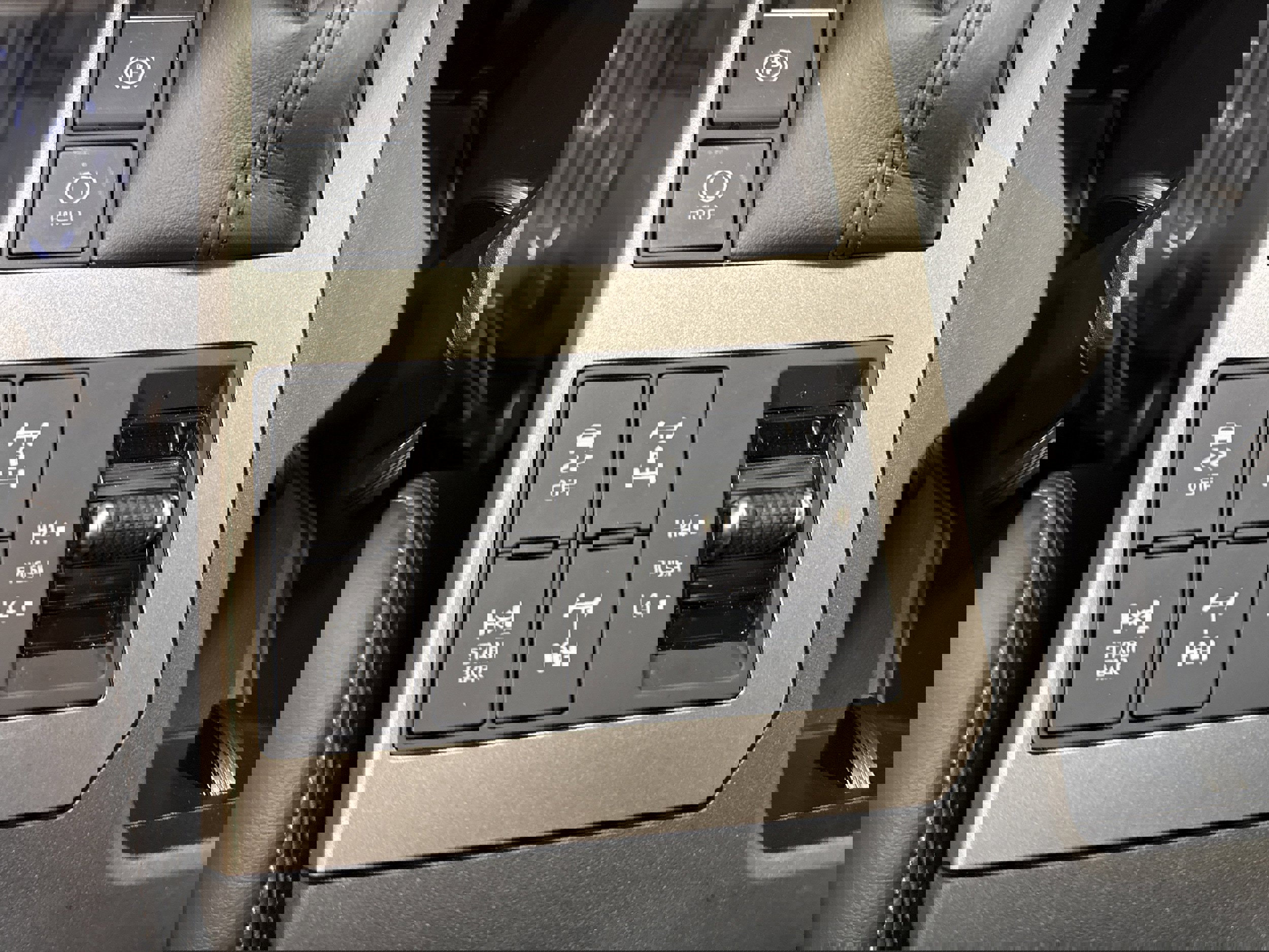 Used 2025 Toyota Land Cruiser w/ Premium Package image 24