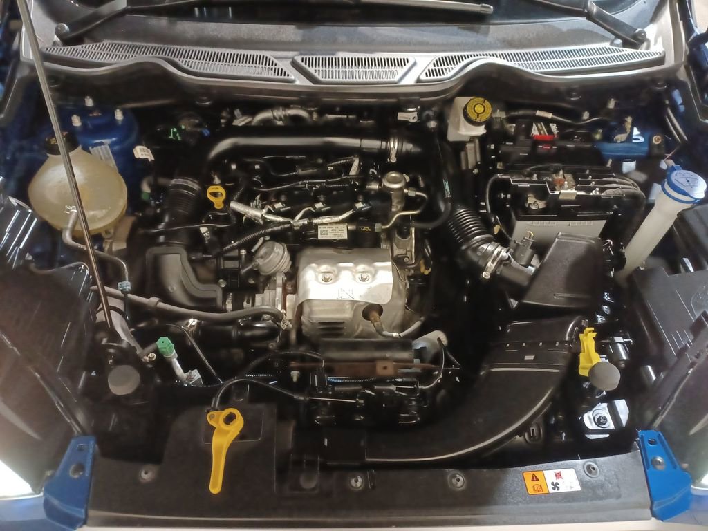 Used 2018 Ford EcoSport SE w/ SE Convenience Package image 18