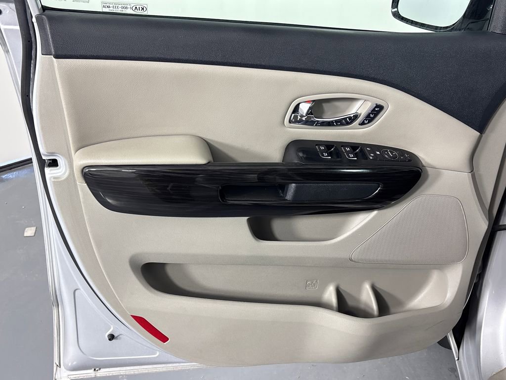 Used 2020 Kia Sedona EX w/ EX Premium Package image 34